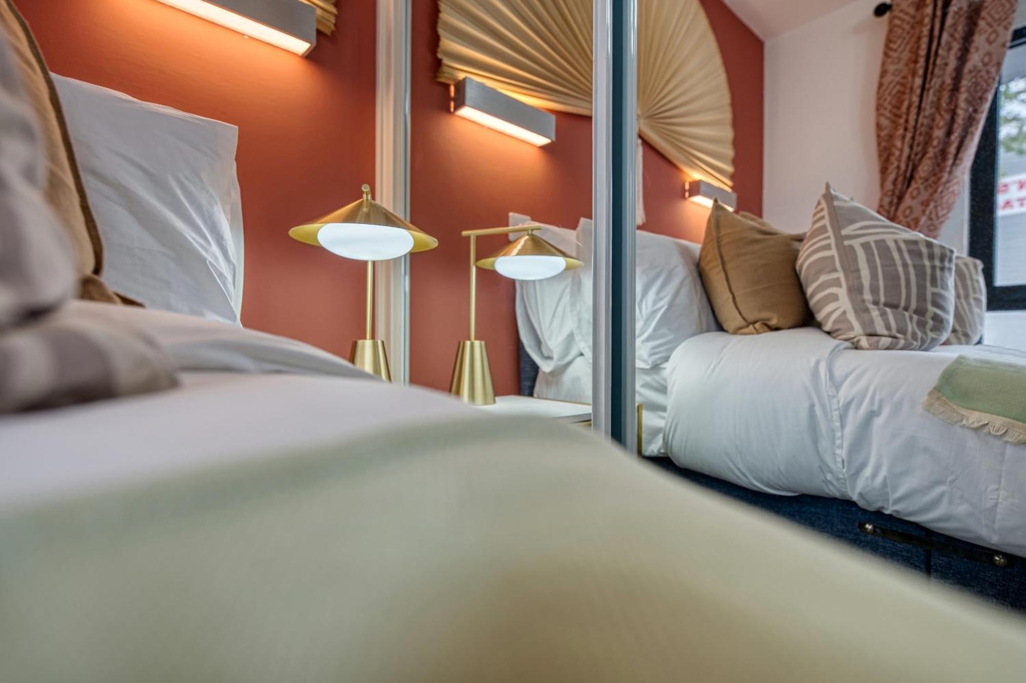 1 Bedroom Ocean Village Luxurious, Stylish & Cosy Apartment, Central Location In Southampton, Sleeps 4 - Summer Special Offer! - By Blue Puffin Stays 외부 사진